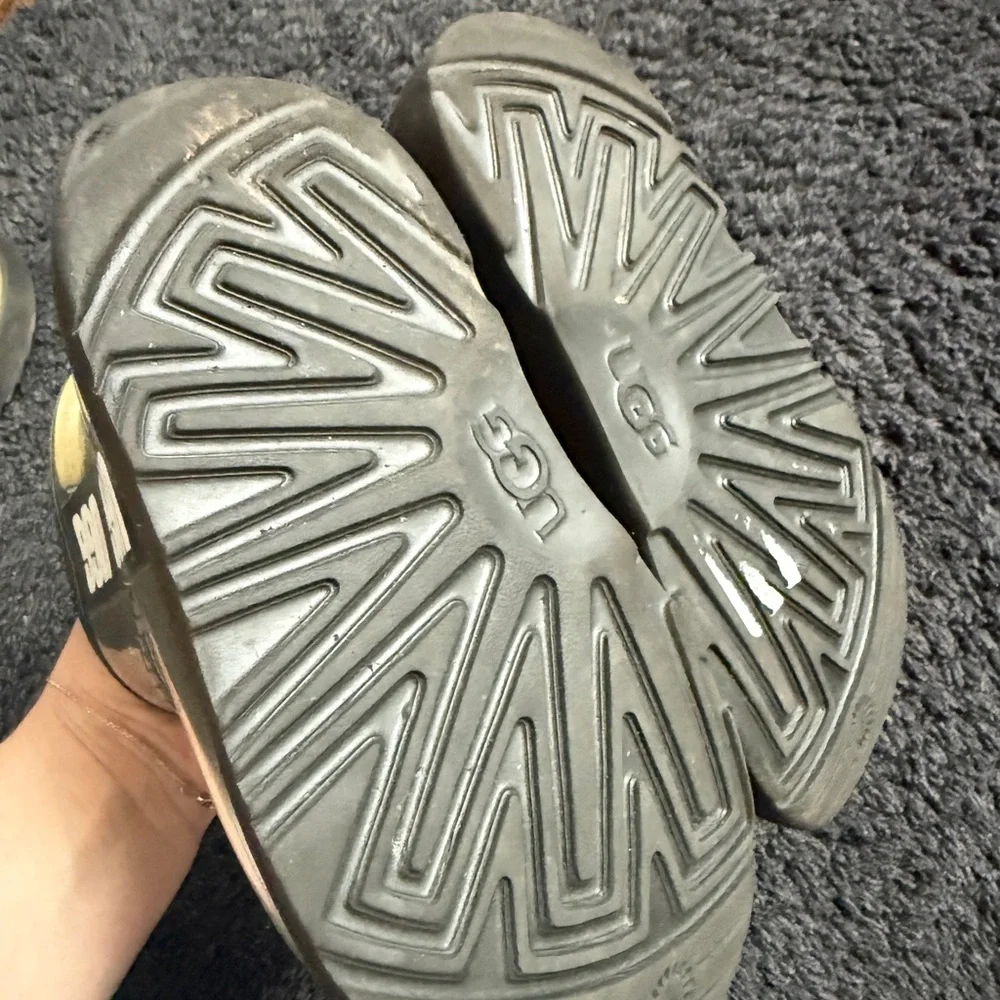 UGG Kids Boots Classic Clear Mini II Sz 10